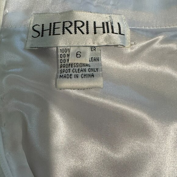 Sherri Hill White mini strapless prom, homecoming or evening dress.  Siz… - Picture 7 of 8